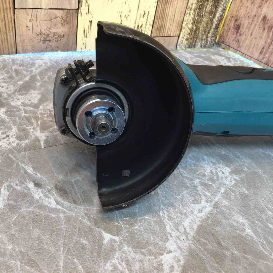☆マキタ(makita) コードレスディスクグラインダ GA402DZ【八潮店】