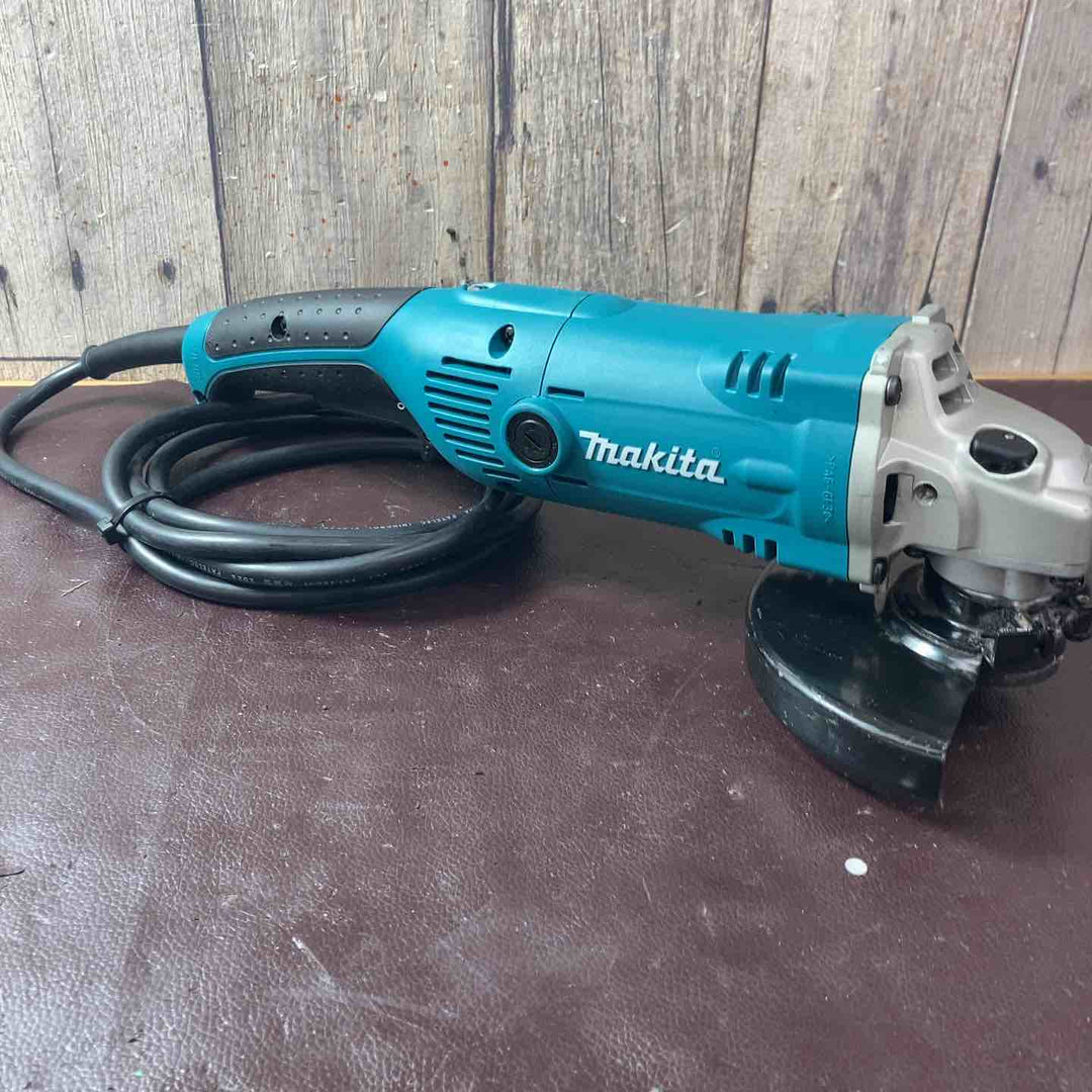 【中古品】☆マキタ(makita) 150mm電子ディスクグラインダ GA6021C【東大和店】