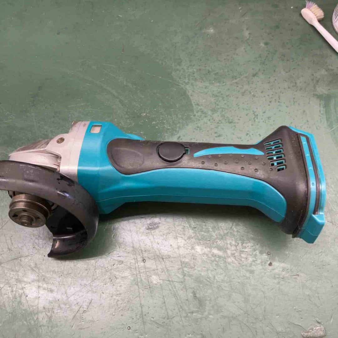☆マキタ(makita) 100mmコードレスディスクグラインダー GA400DZ【鴻巣店】