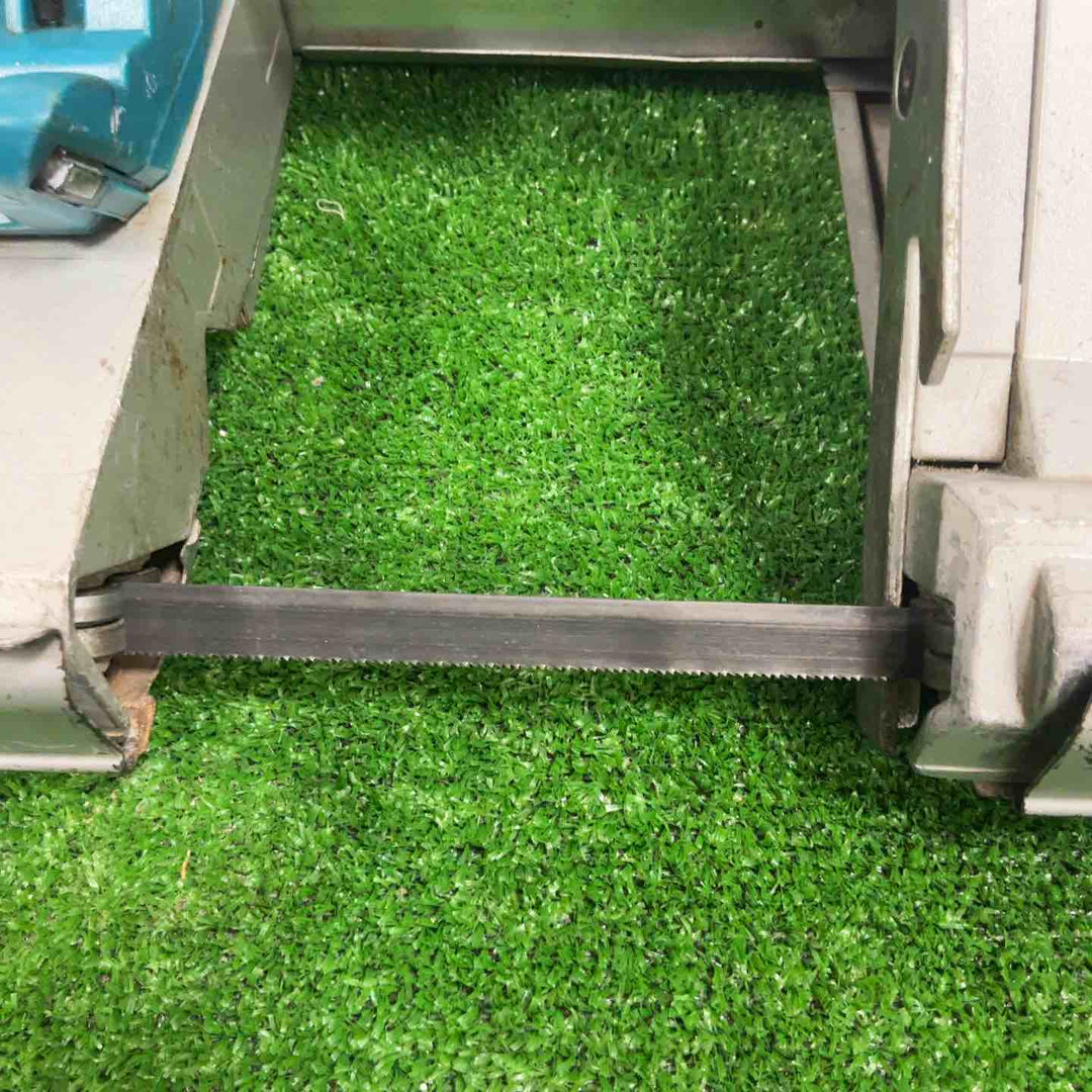 ★マキタ(makita) コードレスバンドソー PB180DZ【草加店】