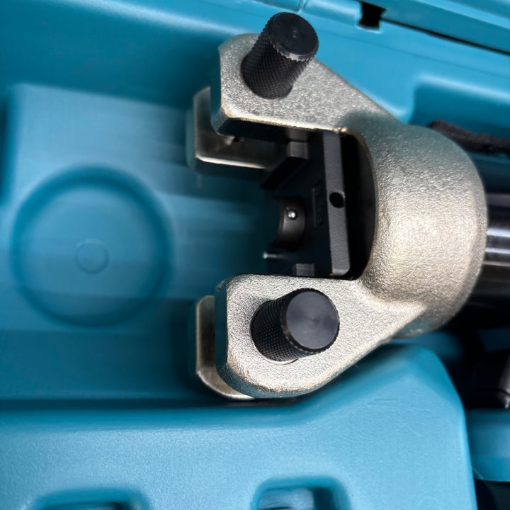 【未使用品】マキタ(makita) コードレス圧着機 TC300DRG【電材館越谷店】