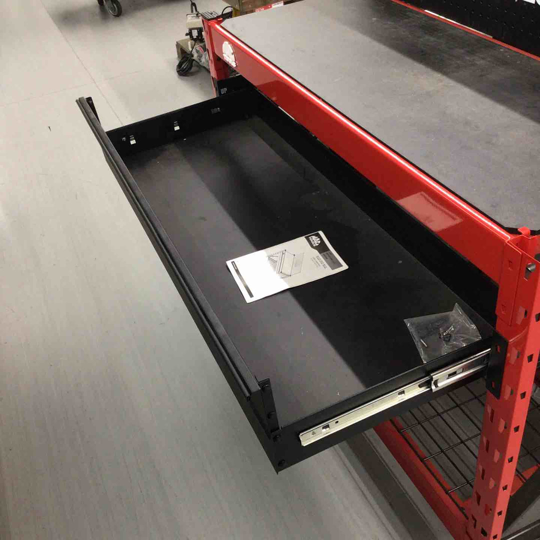 【未使用品 店頭受取り限定】 マックツール MACTOOLS ペグボード付 ワークベンチ 【戸田店】