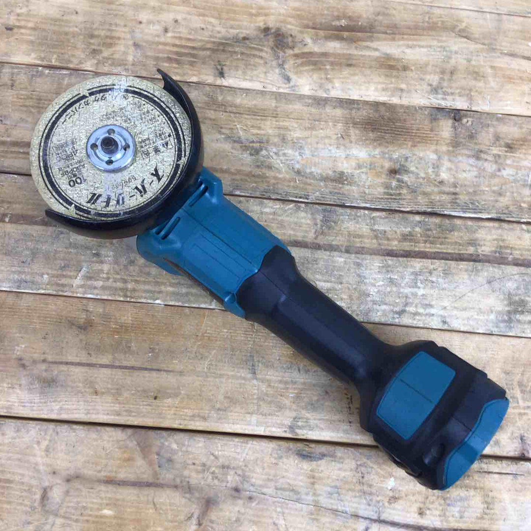 マキタ(makita) 100mmコードレスディスクグラインダ GA404DZN (GA404DN) 【東大和店】
