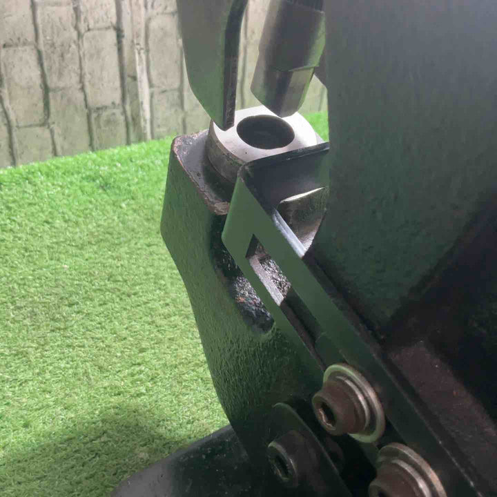 亀倉精機 電動油圧式パンチャー AP-2N型【川口店】