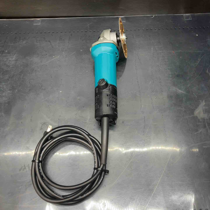 ☆マキタ(makita) ディスクグラインダ 低速高トルク ブレーキ付 100mm 9533BLA【川越店】