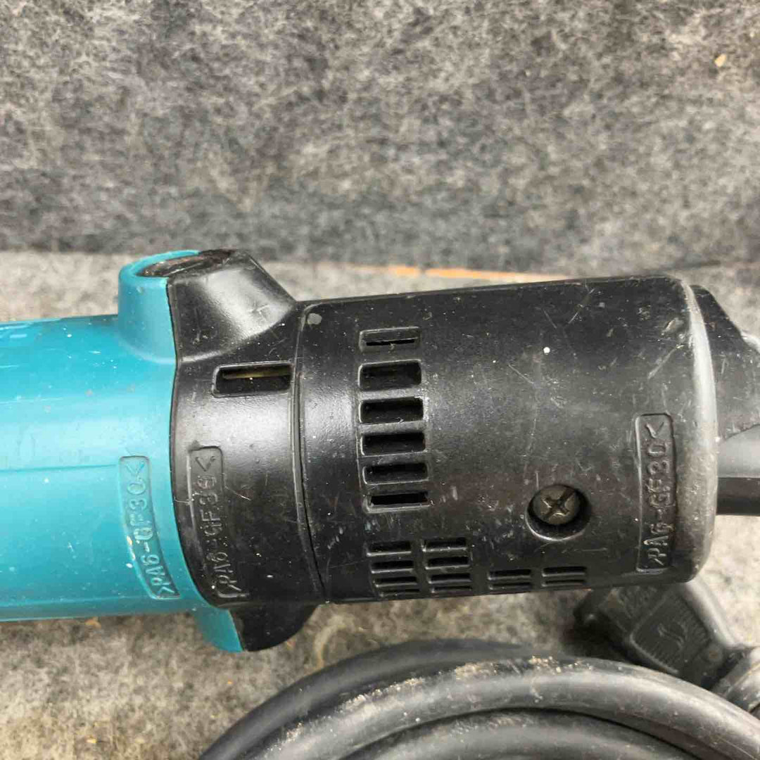 ☆マキタ(makita) 100mmディスクグラインダ 9533B【鴻巣店】