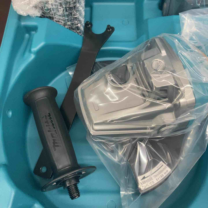 【未使用(店頭展示品)】 マキタ(makita) 180mmコードレスディスクグラインダー GA037GRMX 【東大和店】