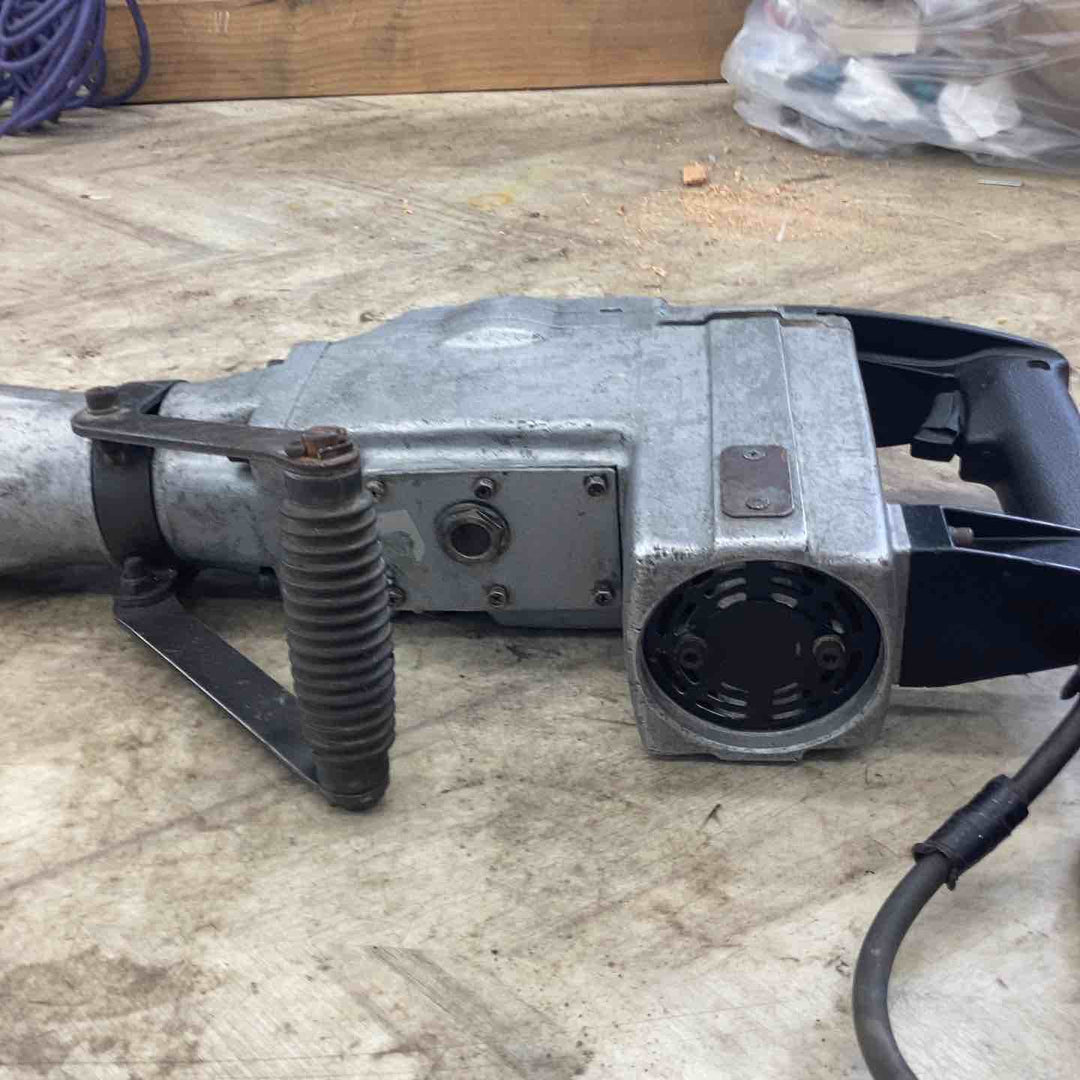◇マキタ(makita)  電動ハンマ HM1301【越谷店】