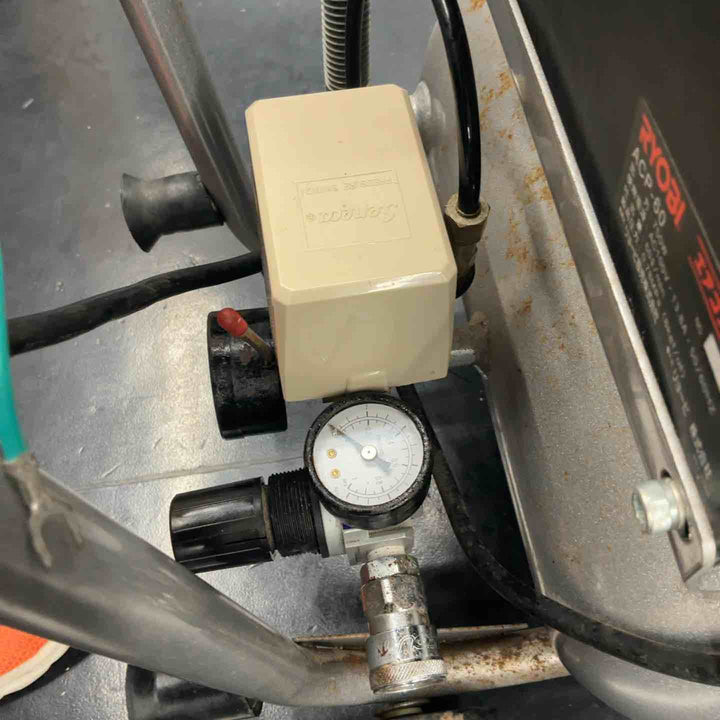 ◇リョービ(RYOBI) 常圧エアコンプレッサ ACP-60【藤沢店】