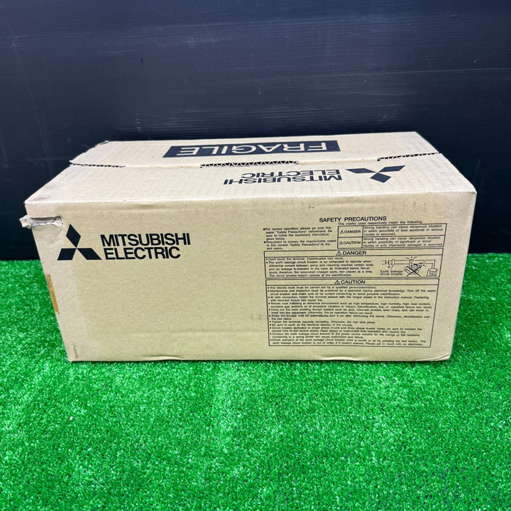 【未使用保管品】三菱電機 ノーヒューズブレーカー NF400-CW 3P 300A ノーヒューズ遮断器【電材館越谷店】