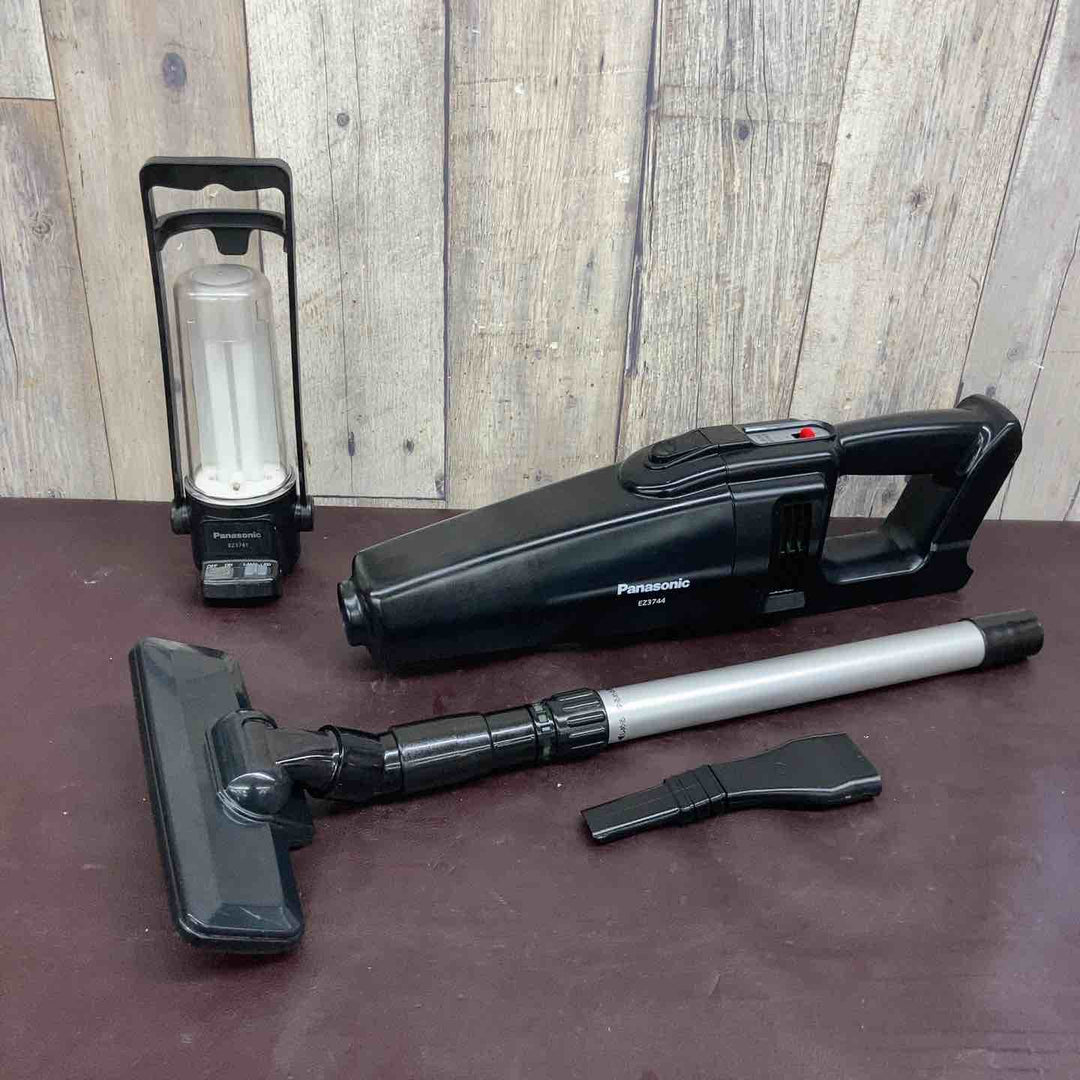 【中古美品】 パナソニック(Panasonic) 14.4V コードレスクリーナー・ランタン 2点まとめ EZ3744 EZ3741 【東大和店】