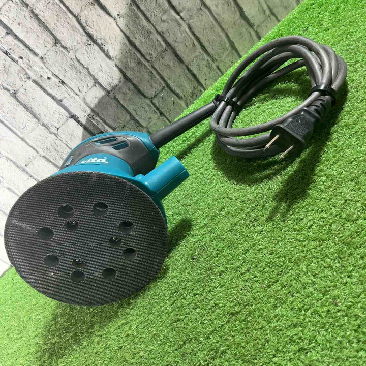 ☆マキタ(makita) ランダムオービットサンダ BO5030 100V 動作確認済【川口店】