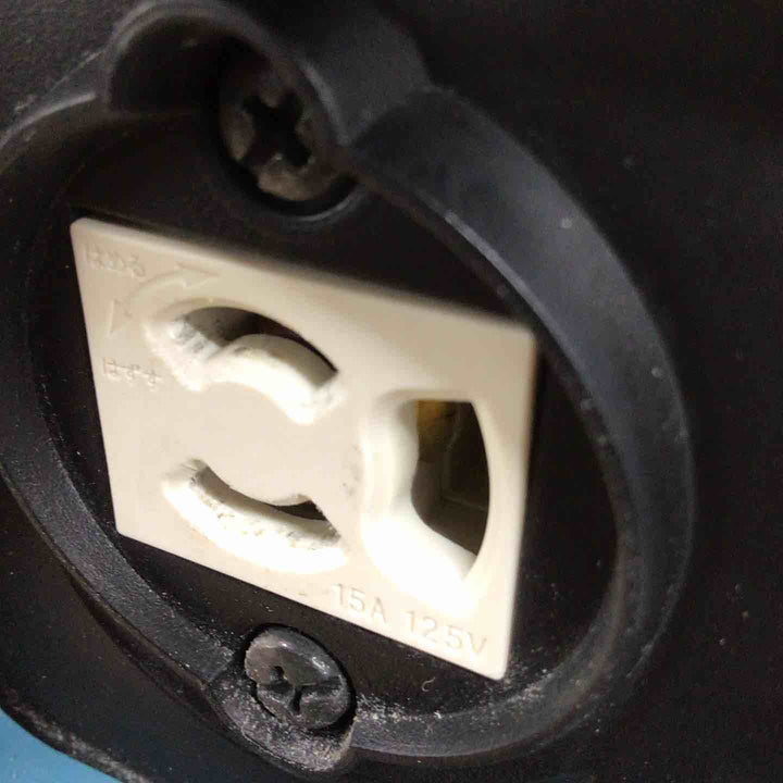 ★ マキタ(makita) 集じん機 乾湿両用 483(P) 【東大和店】