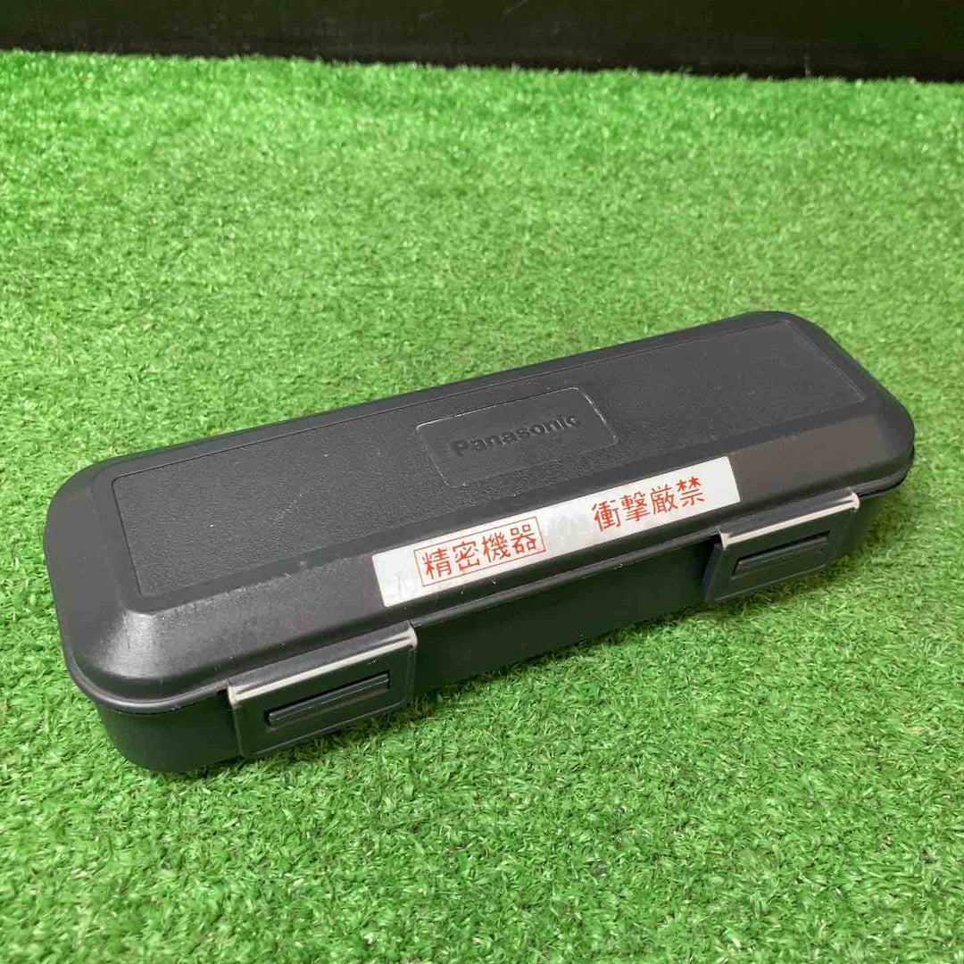◇パナソニック(Panasonic)  レーザー墨出し器 墨出し名人 十字・地墨  BTL1100P【岩槻店】