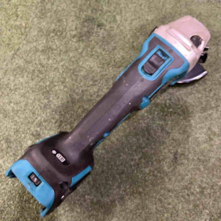 ★マキタ(makita) 100mmコードレスディスクグラインダ GA412DZ 18V 動作確認済【川口店】