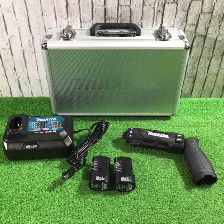 ★マキタ(makita) コードレスペンドリルドライバー DF012DSHXB【川口店】
