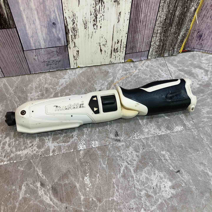 ◇マキタ(makita) コードレスペンインパクトドライバー TD021DZW【八潮店】