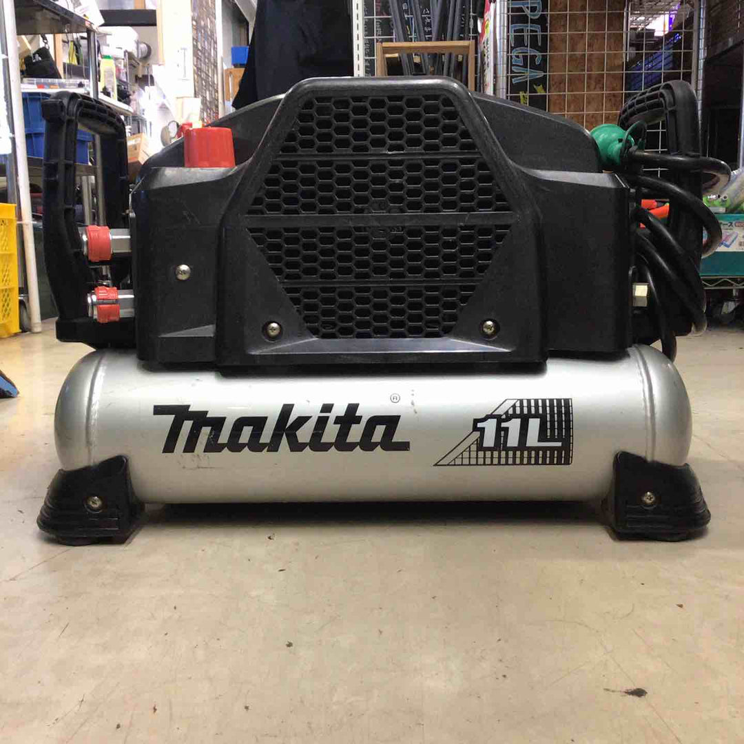 ★マキタ(makita) エアコンプレッサー AC462XLHB【町田店】