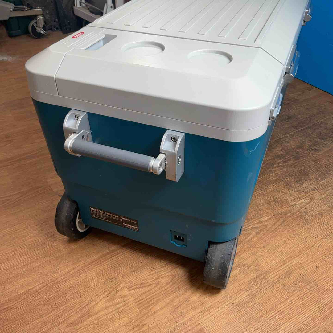【店頭受取り限定】・ジャンク品★マキタ(makita) コードレス冷温庫 CW002GZ ※冷却機能は故障・温蔵機能は正常です。【岩槻店】