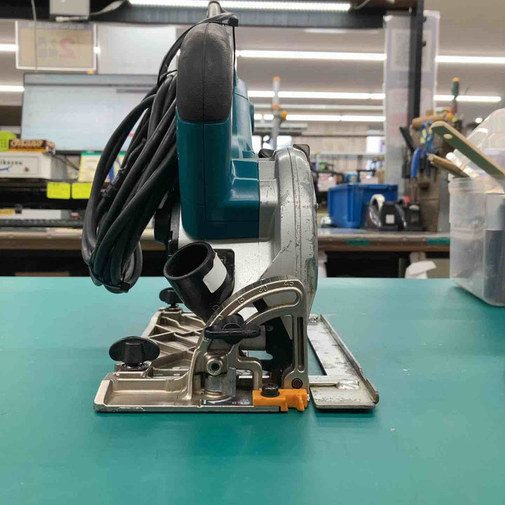 ☆マキタ(makita) 125mm内装マルノコ 5240L　ベース歪み有り ブレーキ甘い【戸田店】