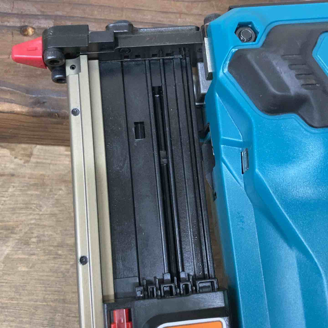 ★マキタ(makita)18V コードレスピンネイラ PT353DZK 本体+ケースセット【柏店】