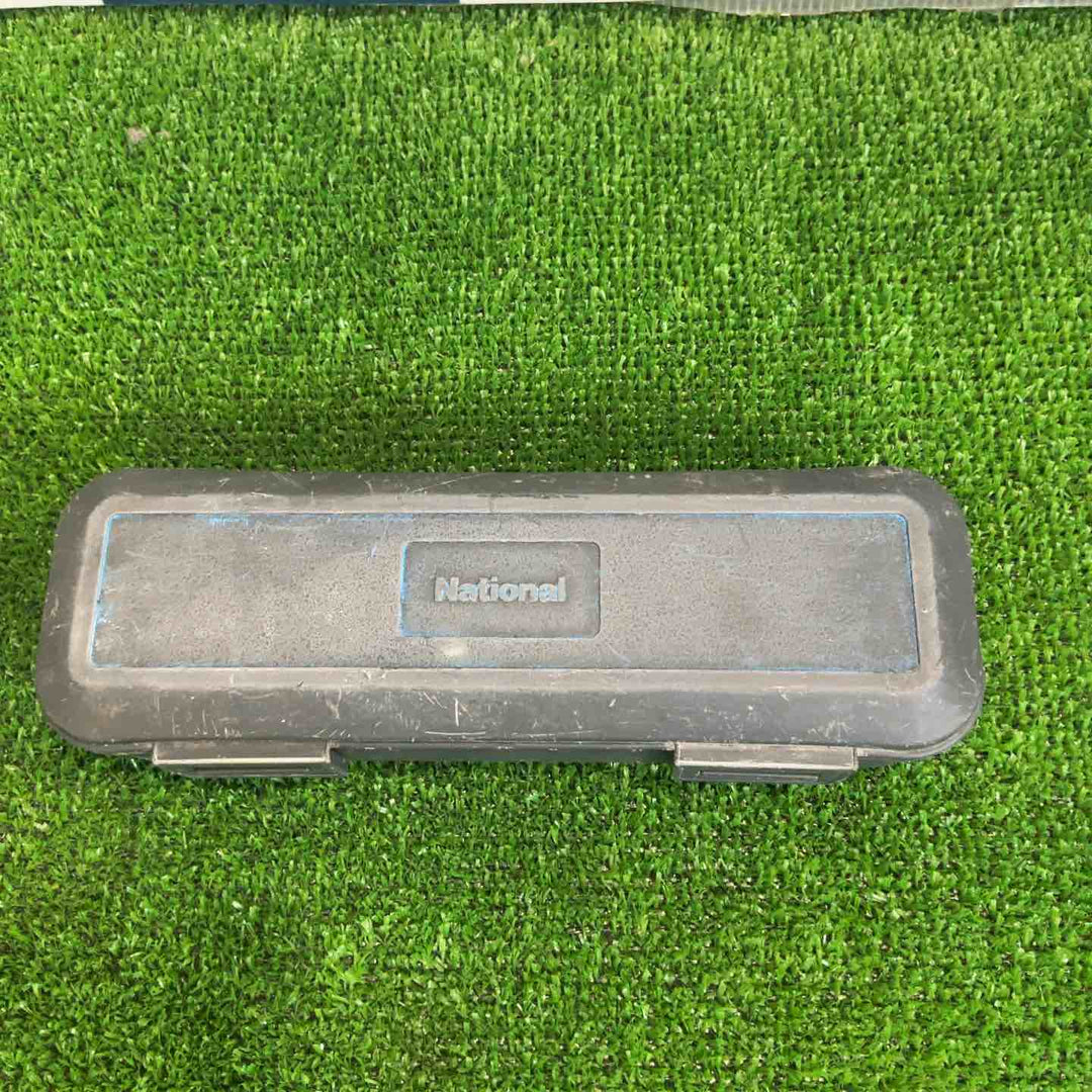 ◇パナソニック(Panasonic) レーザー墨出し器 墨出し名人 縦・地墨 BTL1000G【草加店】