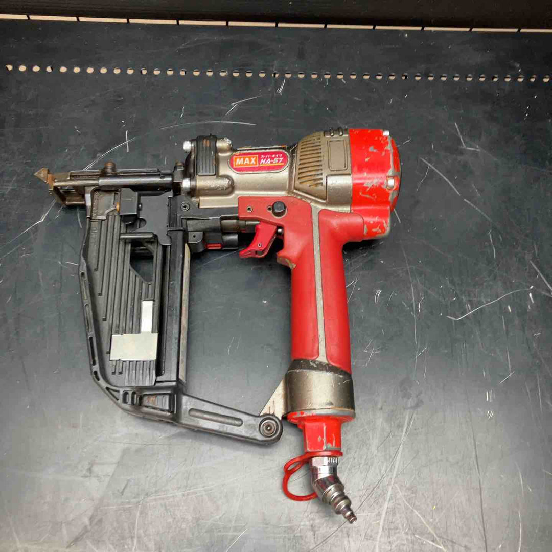 【中古品】マックス(MAX) 高圧フロアタッカ HA-57/957Tフロア 動作確認済み【川越店】