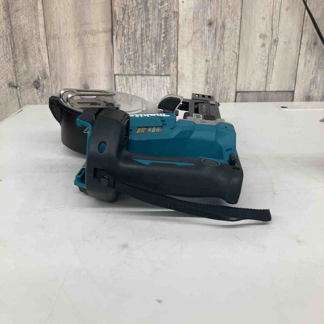 ★マキタ(makita) コードレスオートパックスクリュードライバー FR451DZ　本体のみ　18V対応【戸田店】
