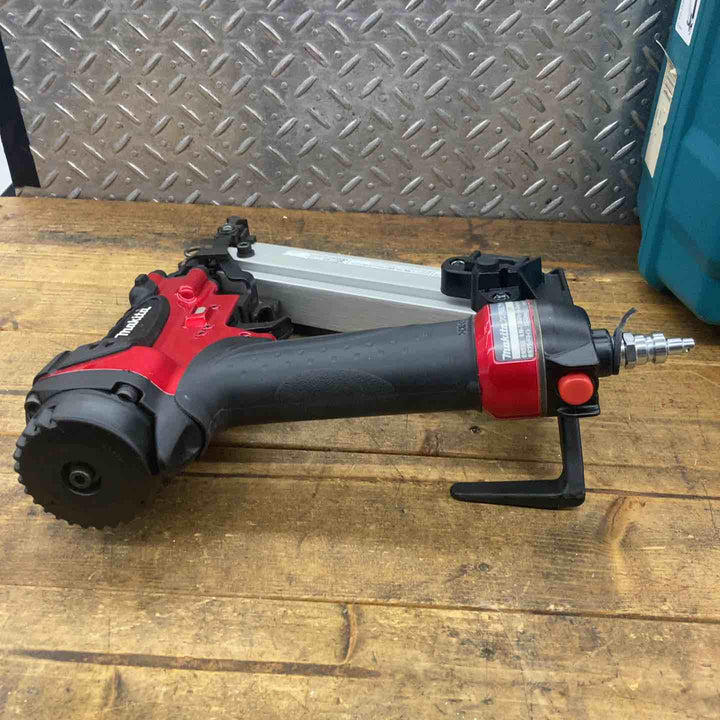 ★マキタ(makita) 高圧フロアタッカ AF530H【所沢店】