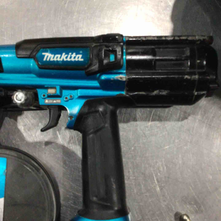 ★マキタ(makita) 高圧エアネジ打ち機 AR411HRM【川口店】