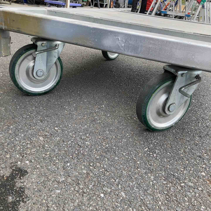 【店頭受取り限定】◇メーカー不明 台車 4輪 積載荷重1000kg【八潮店】