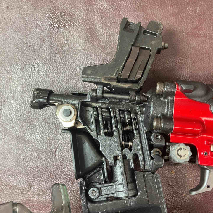 【中古品】 マキタ(makita) 高圧エア釘打ち機 AN531H 【東大和店】