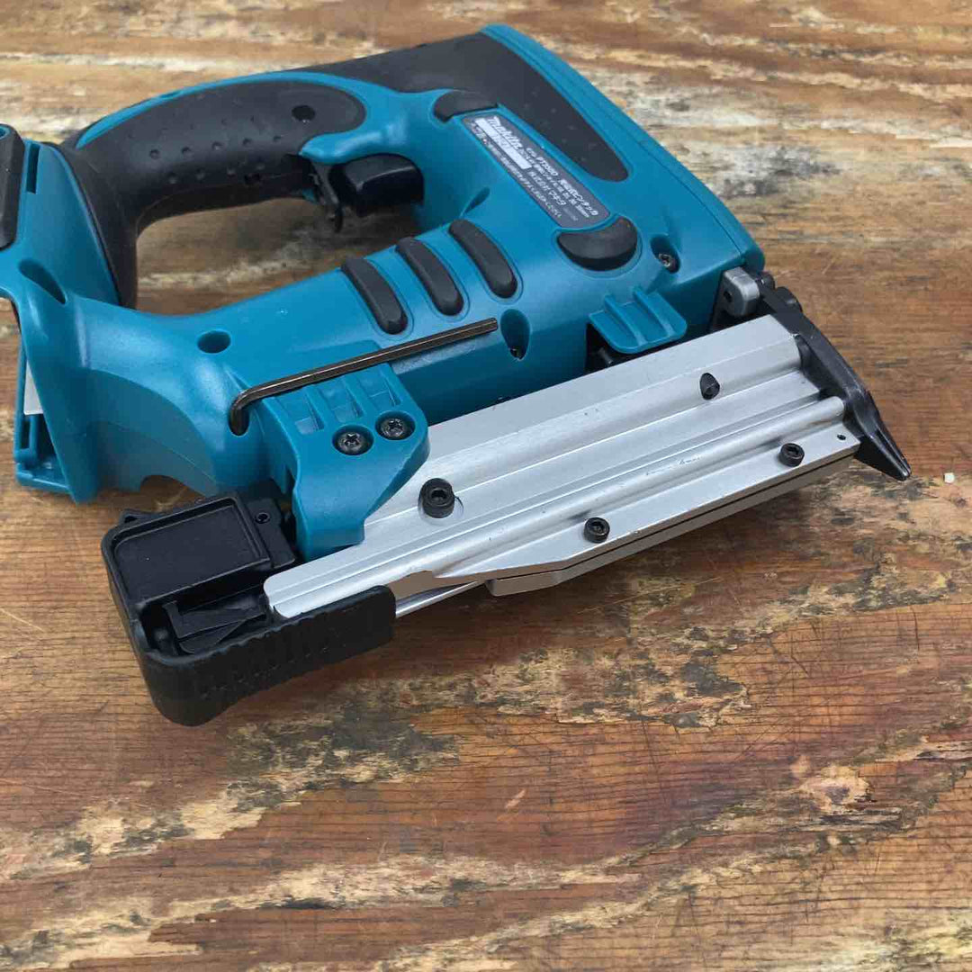 ◇マキタ(makita) コードレスピンタッカ PT350DZ【柏店】