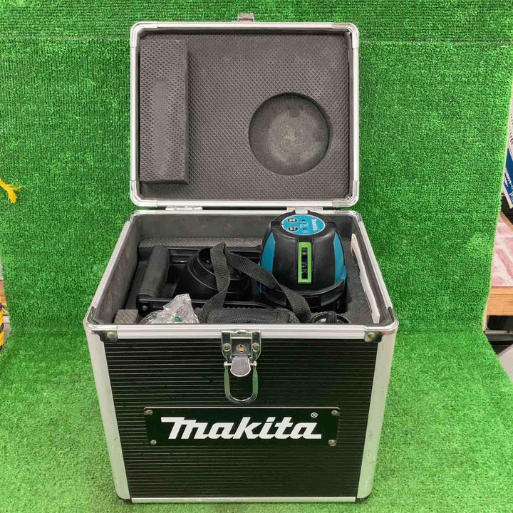 ◇マキタ(makita) 高輝度コードレスグリーンレーザー墨出し器 SK312GDZ おおがね・通り芯・ろく (SK312GD)【川崎店】