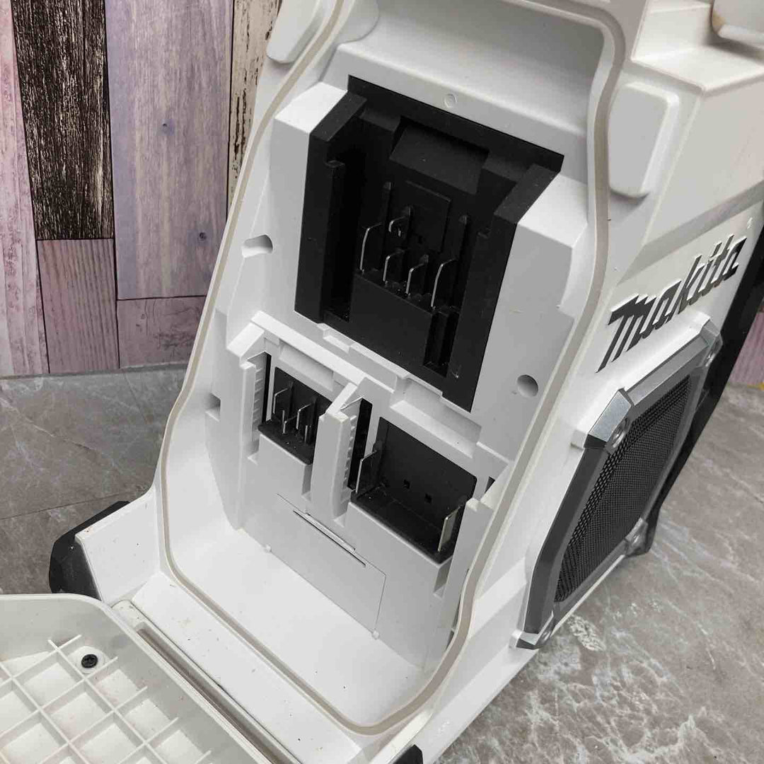 ◇マキタ(makita) コードレスラジオ MR001GZW【八潮店】