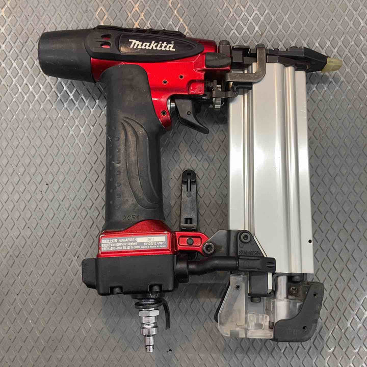【中古品】マキタ(makita) 高圧フィニッシュネイラ AF551H【所沢店】