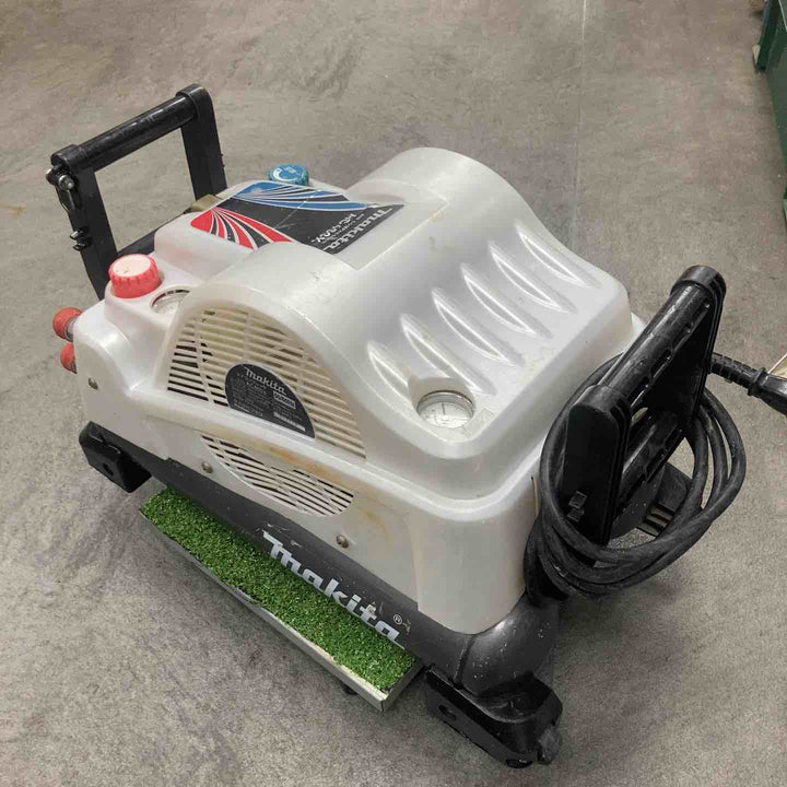 マキタ(makita) エアコンプレッサー【８リッターモデル】モデル： AC400XW 【川崎店】