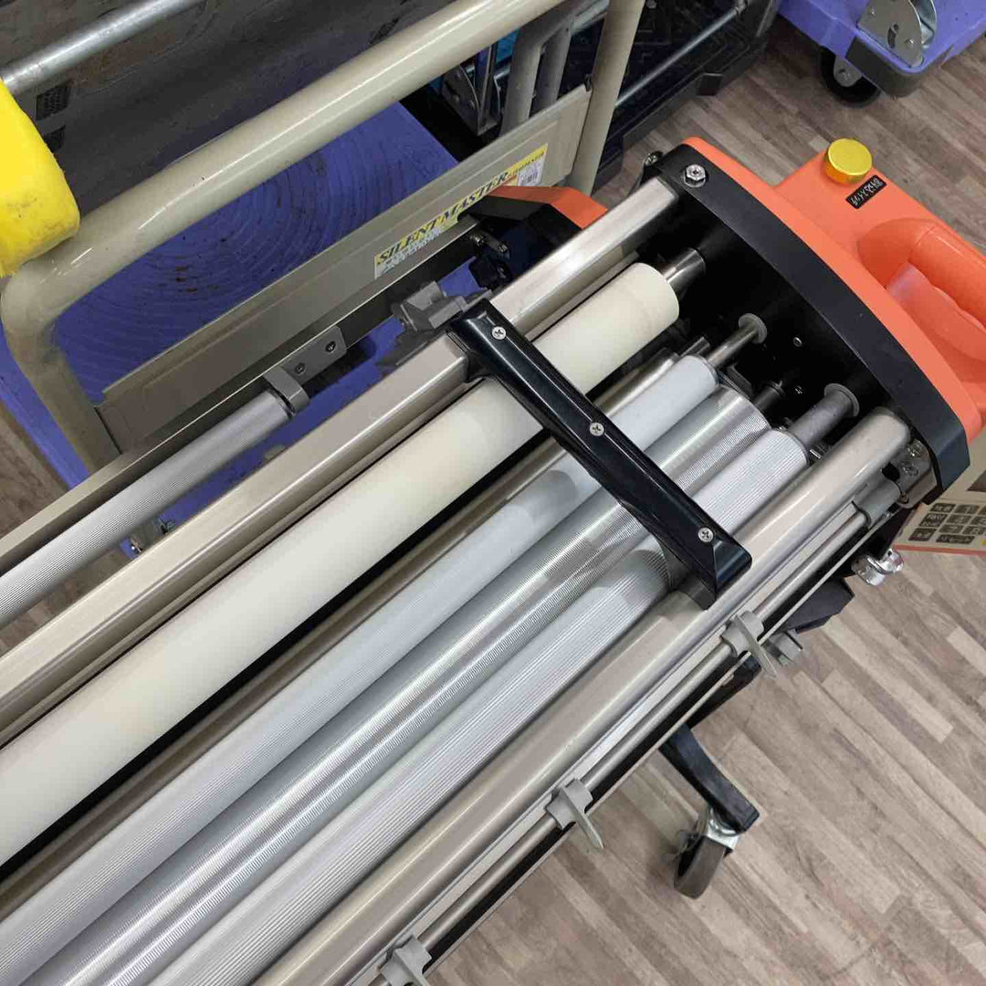 【店頭受取り限定】◇ヤヨイ化学(YAYOI) 自動壁紙糊付機 コータックス ショウ COATAX SHO 401-220【柏店】