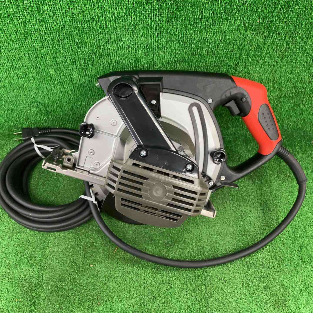 ◇新ダイワ(Shindaiwa) 180mm 防塵カッター B18N2-F (B18NⅡ) チップソーカッター【川崎店】