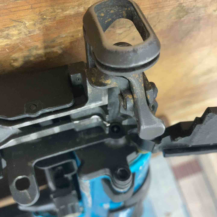 【中古品】★マキタ(makita) 高圧エアネジ打ち機 ビス打ち機 AR411HRM【柏店】