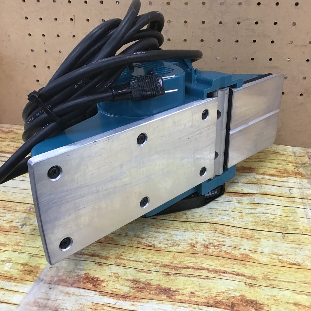 ☆マキタ(makita) 電気カンナ  1911B【川崎店】