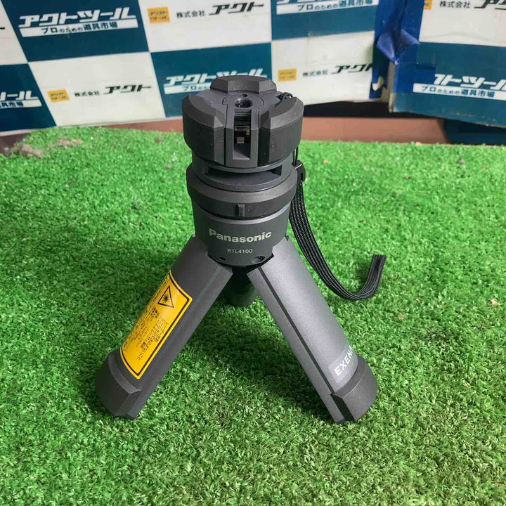 ◇パナソニック(Panasonic) レーザー墨出し器  壁十文字タイプ グリーンレーザー BTL4100 墨出し名人ケータイGL【草加店】