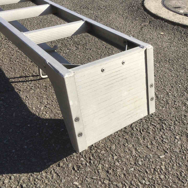 【現状品 / 店頭受取り限定】 12尺園芸三脚 メーカー/ 型式不明 【鴻巣店】