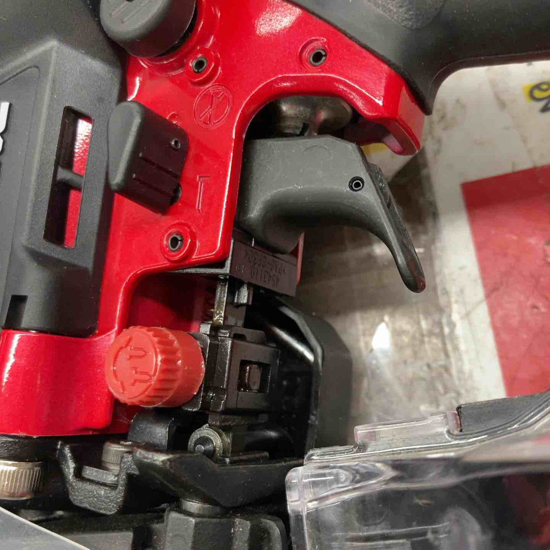 ★マキタ(makita) 高圧エア釘打ち機 AN636H　65㎜対応【戸田店】