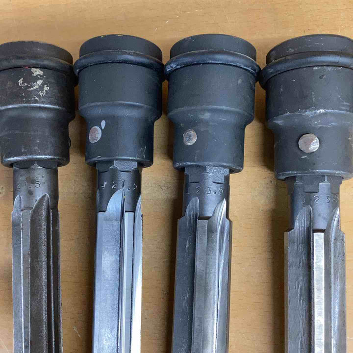 ◇トネ(TONE) 電動インパクトレンチ IW-22-1T 100V【越谷店】