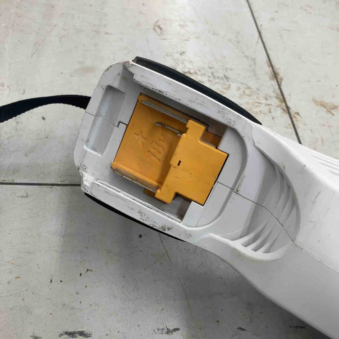 ◇マキタ(makita) コードレスクリーナー CL180FDZW【鴻巣店】