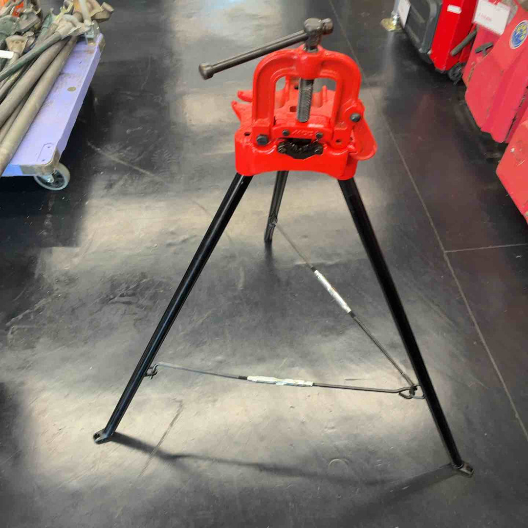 【美品】 MCC 脚付パイプバイス VL-NO.0 VL-N00 【藤沢店】