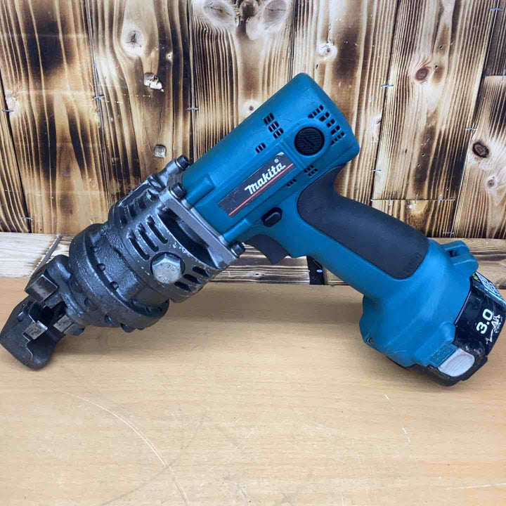 ◇マキタ(makita) 鉄筋カッター SC131【越谷店】
