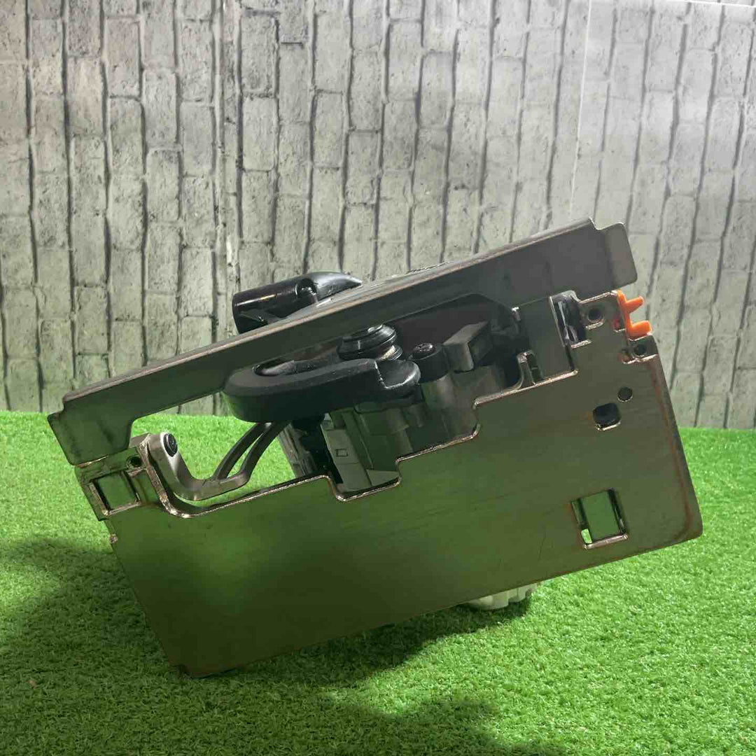 ★マキタ(makita) コードレス丸のこ HS470DRF 動作確認済【川口店】