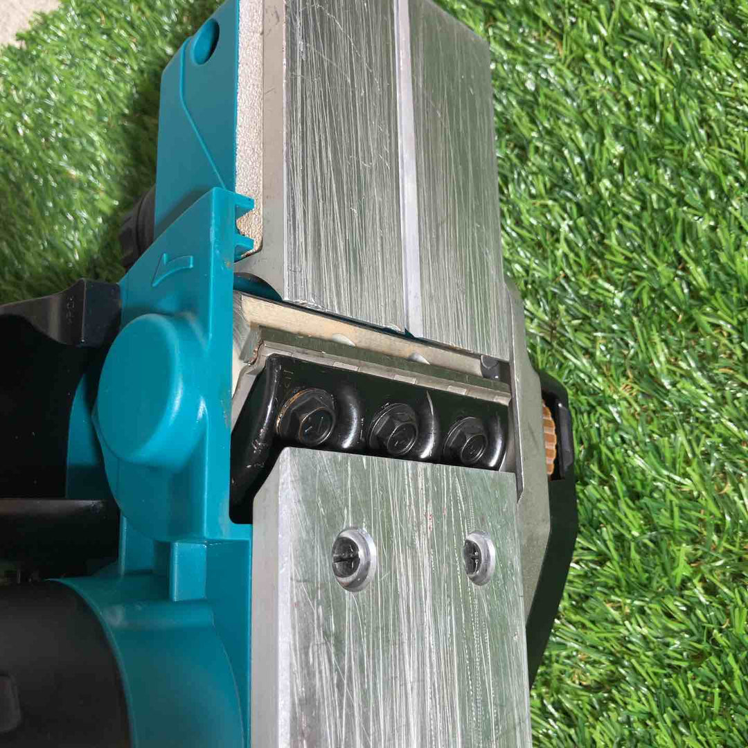 ★マキタ(makita)18V コードレスカンナ KP180DZ 本体のみ【戸田店】
